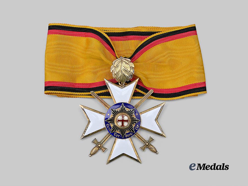 waldeck,_principality._a_rare_order_of_merit,_i_class_cross_with_swords,_c.1916_e_medals__g62548_2