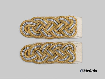 germany,_luftwaffe._a_set_of_generalmajor_shoulder_boards_e_medals__g62558_2