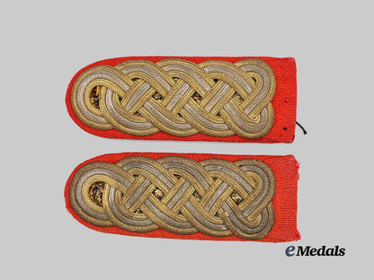germany,_heer._a_set_of_generalmajor_shoulder_boards_e_medals__g62568_2