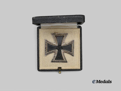 germany,_wehrmacht._a1939_iron_cross_i_class,_with_case,_by_rudolf_souval_e_medals__g62573_3