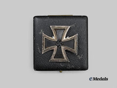 Germany, Wehrmacht. A 1939 Iron Cross I Class, with Case, by Rudolf Souval