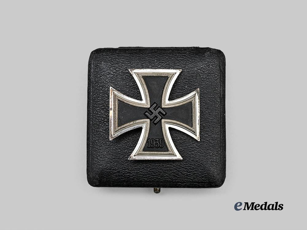 germany,_wehrmacht._a1939_iron_cross_i_class,_with_case,_by_steinhauer&_lück_e_medals__g62577_4