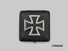 Germany, Wehrmacht. A 1939 Iron Cross I Class, with Case, by Steinhauer & Lück