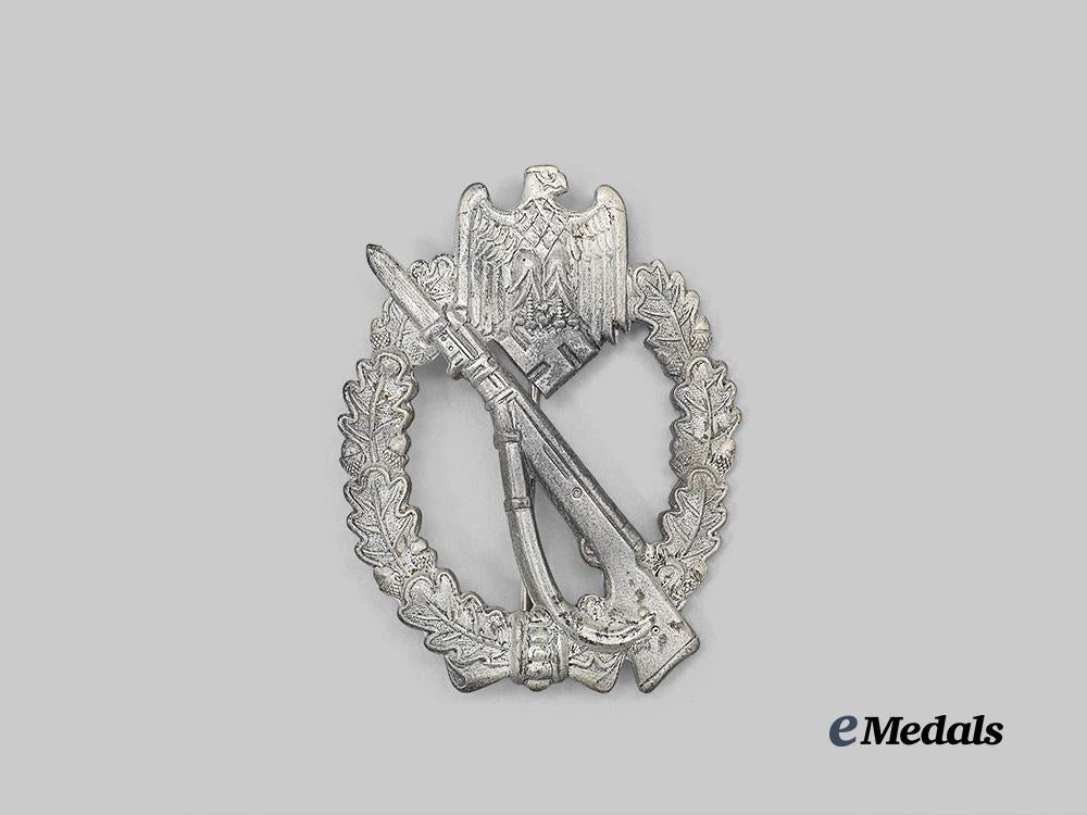 germany,_wehrmacht._an_infantry_assault_badge,_silver_grade,_a_s_in_triangle_maker_e_medals__g62584_2