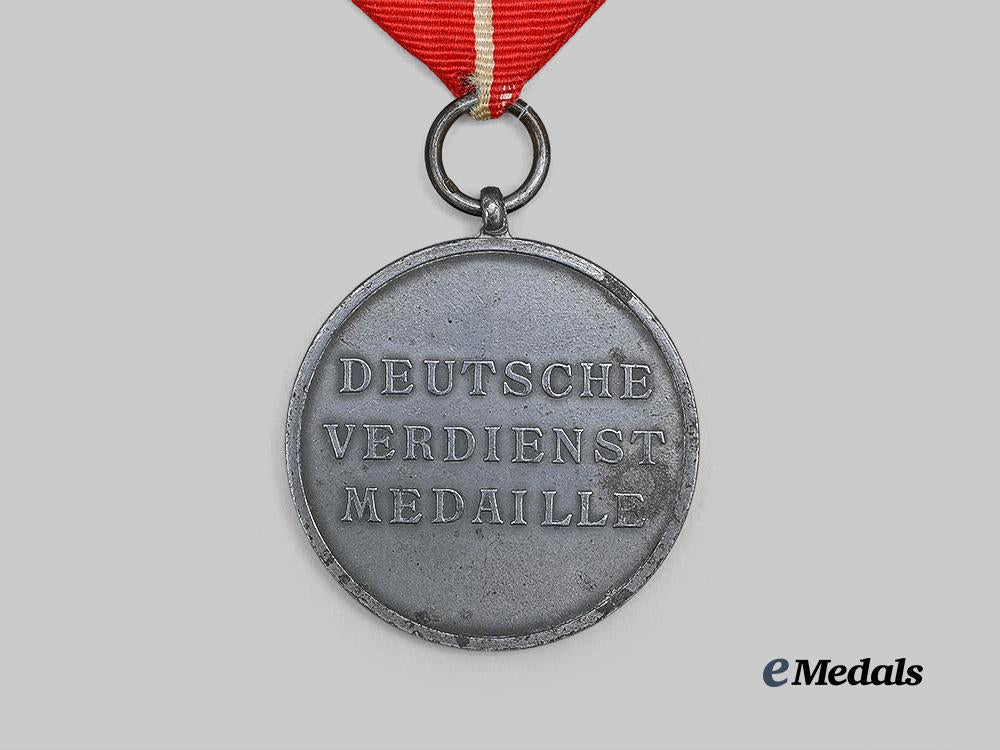 germany,_third_reich._an_order_of_the_german_eagle,_bronze_grade_medal_of_merit,_by_the_vienna_mint_e_medals__g62611_5
