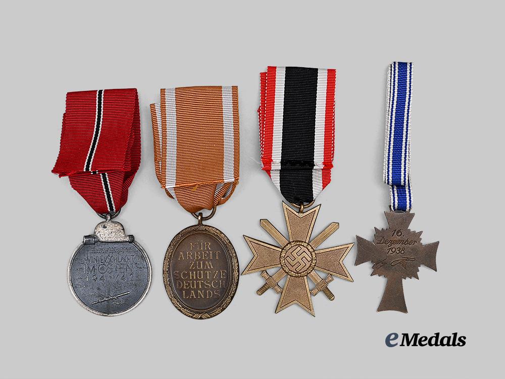 germany,_third_reich._a_mixed_lot_of_awards_for_military_and_civil_service_e_medals__g62618_4