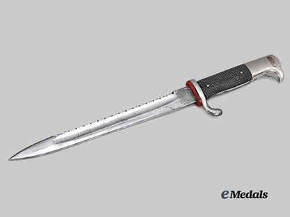 germany,_heer._a_dress_bayonet,_sawback_variant,_unmarked_example_e_medals__g62619_5