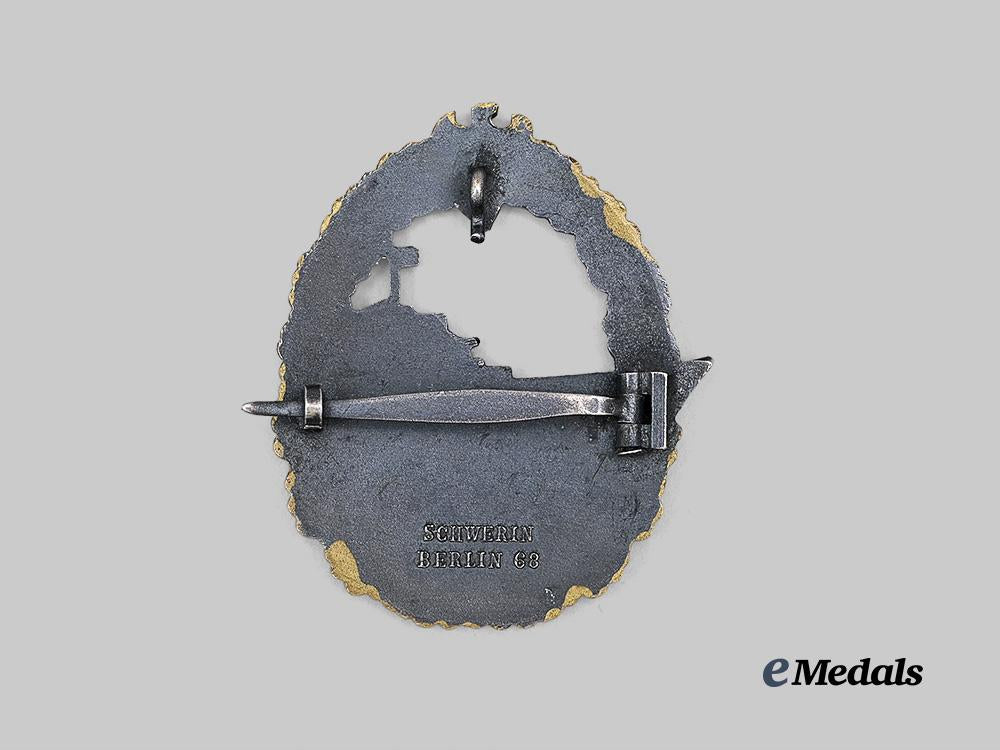 germany,_kriegsmarine._a_destroyer_war_badge,_variation2,_by_schwerin_e_medals__g62626_3