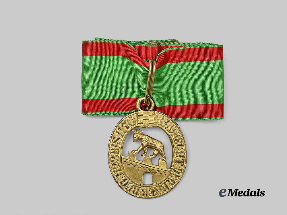anhalt,_duchy._an_order_of_albert_the_bear,_commander,_c.1916_e_medals__g62654_2
