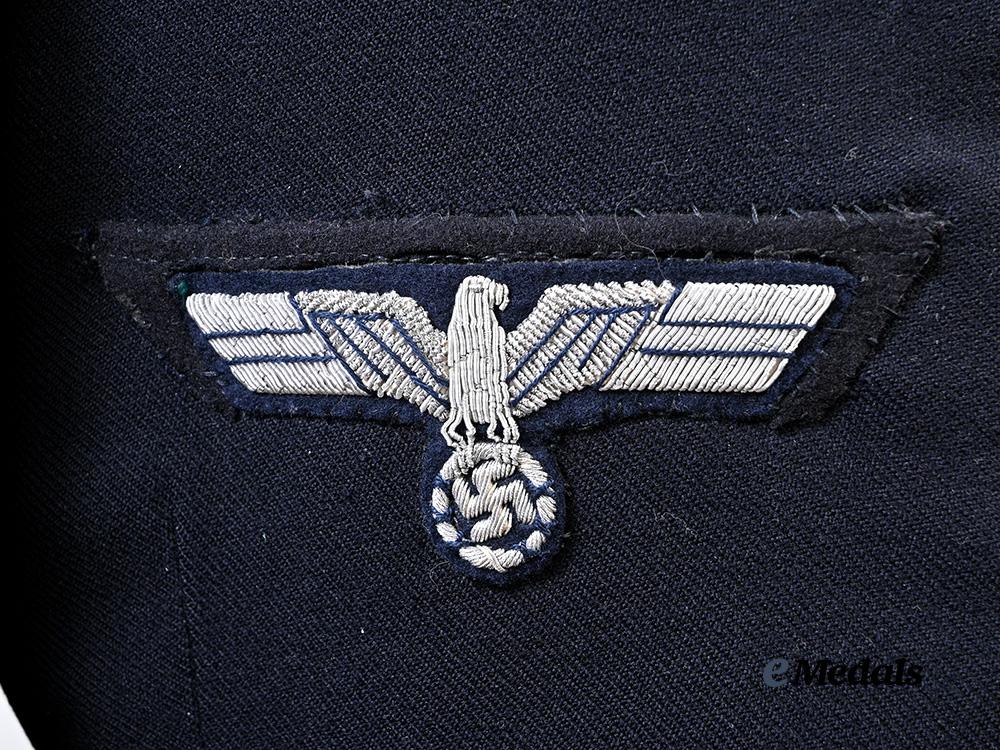 germany,_kriegsmarine._a_naval_administration_dark_blue_service_jacket_for_elevated_ranks_e_medals__g62718_10