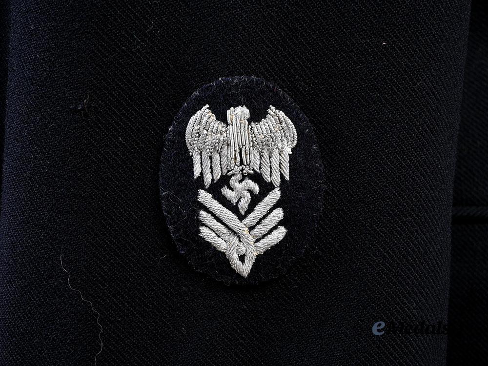 germany,_kriegsmarine._a_naval_administration_dark_blue_service_jacket_for_elevated_ranks_e_medals__g62718_9