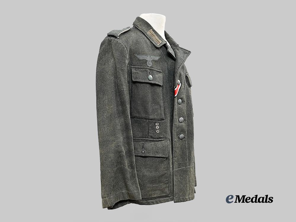 germany,_heer._an_infantry_m43_uniform_for_an_obergefreiter_e_medals__g62941_3