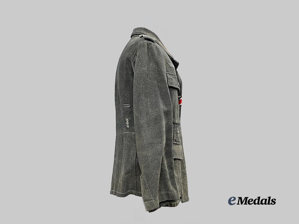 germany,_heer._an_infantry_m43_uniform_for_an_obergefreiter_e_medals__g62941_6