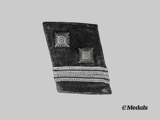 germany,_s_s._a_waffen-_s_s_collar_tab_for_an_s_s-_sturmscharführer_e_medals__g62989_2