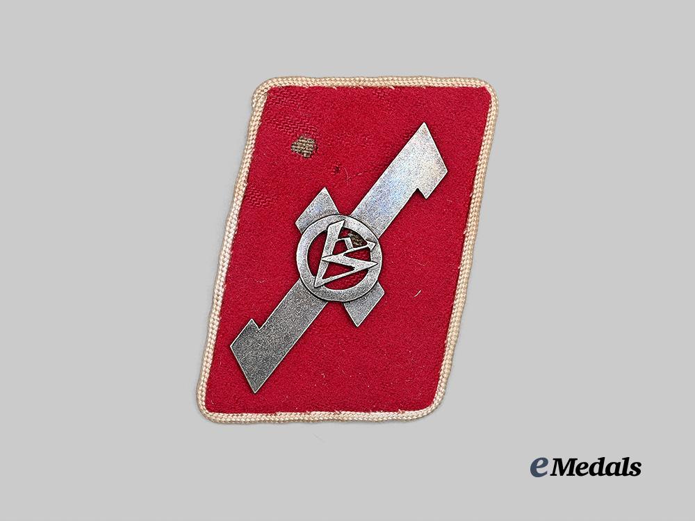 germany,_s_a._an_s_a-_standarte_feldherrnhalle_personnel_collar_tab_e_medals__g63039_2
