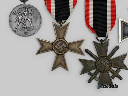germany,_wehrmacht._a_mixed_lot_of_awards_for_second_world_war_service_e_medals__g63042_4