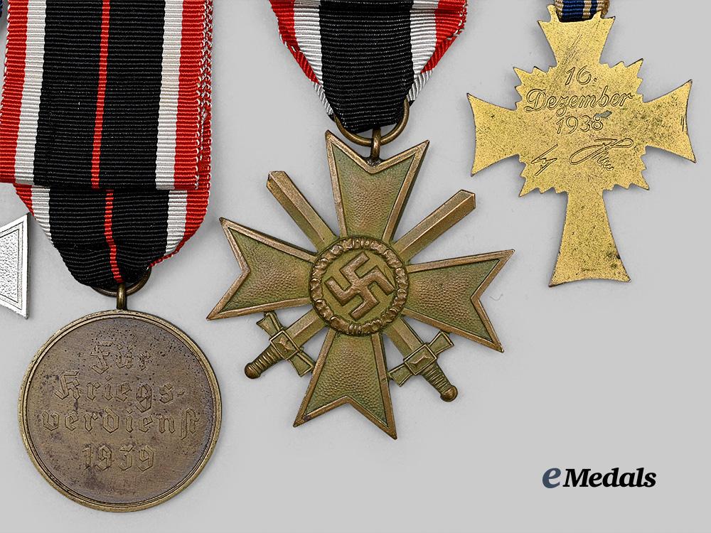 germany,_third_reich._a_mixed_lot_of_awards_for_military_and_civil_service_e_medals__g63058_6