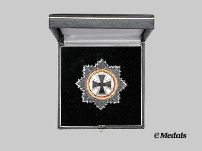germany,_federal_republic._a_german_cross_in_gold,1957_version_with_case_e_medals__g63072_3