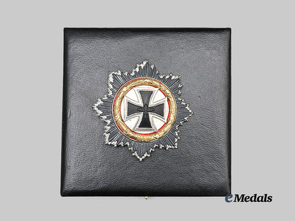 germany,_federal_republic._a_german_cross_in_gold,1957_version_with_case_e_medals__g63072_4