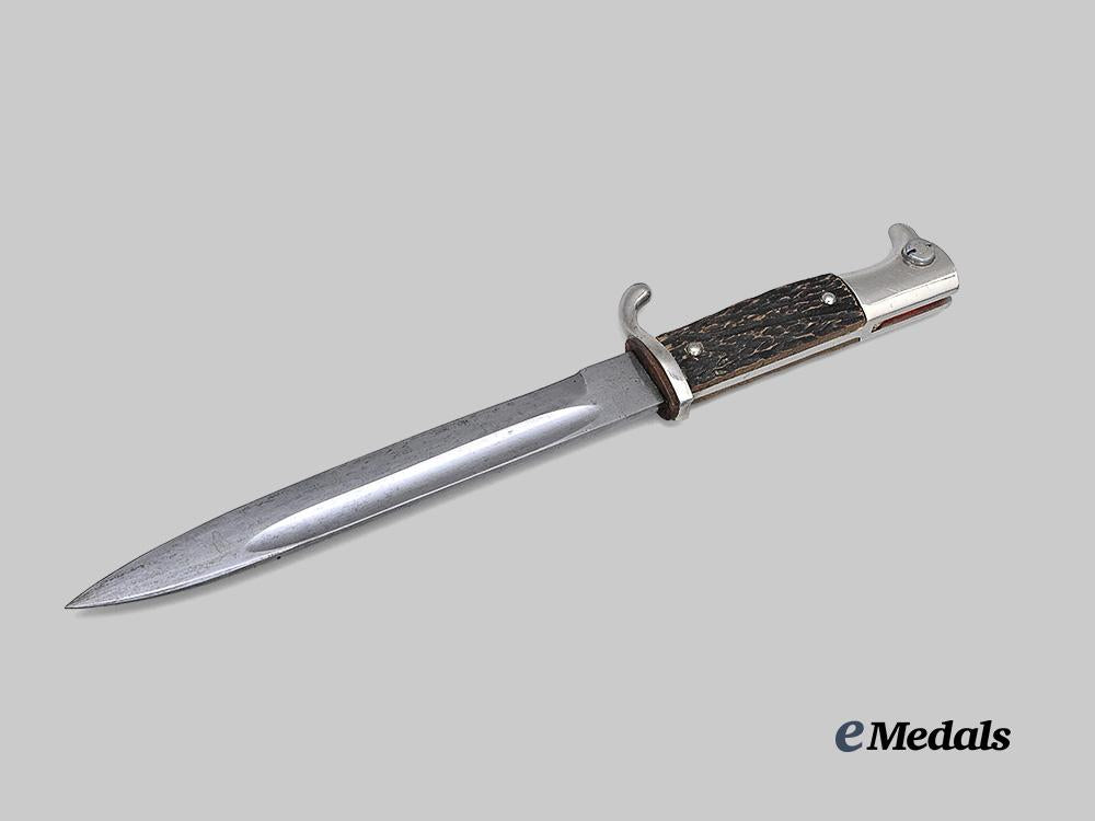 germany,_heer._a_dress_bayonet,_staghorn_grip_version,_by_gustav_spitzer_e_medals__g63081_4