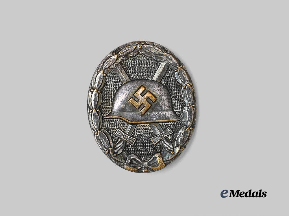germany,_wehrmacht._a_silver_grade_wound_badge,_by_steinhauer&_lück_e_medals__g63095_2
