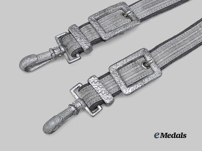 germany,_d_d_r._an_army_officer’s_dagger_hanger_e_medals__g63099_7
