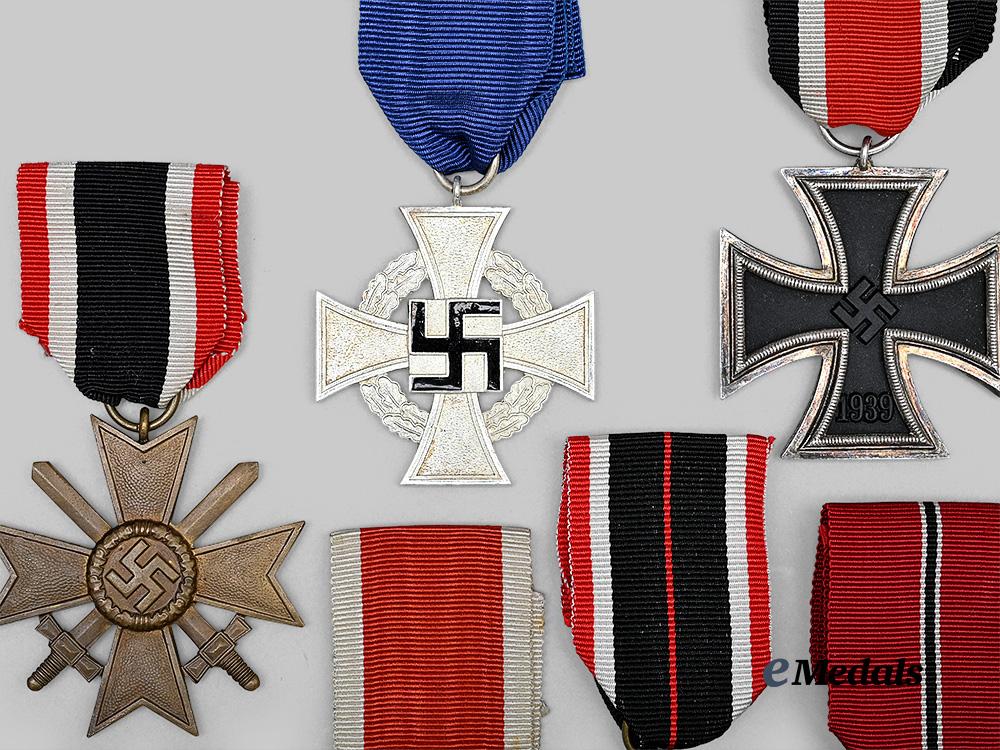 germany,_third_reich._a_mixed_lot_of_awards_for_military_and_civil_service_e_medals__g63100_4