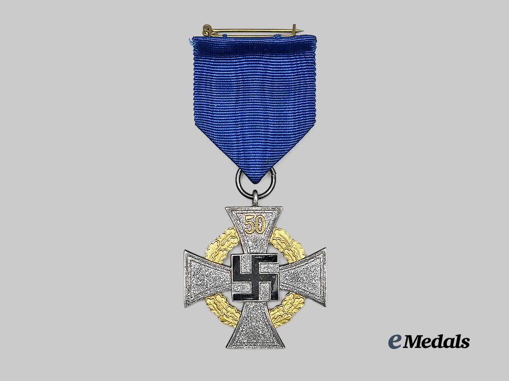 germany,_third_reich._a_civil_service_long_service_award,_special_grade_for50_years_e_medals__g63103_2