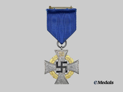 germany,_third_reich._a_civil_service_long_service_award,_special_grade_for50_years_e_medals__g63103_2