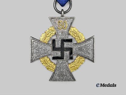 germany,_third_reich._a_civil_service_long_service_award,_special_grade_for50_years_e_medals__g63103_3