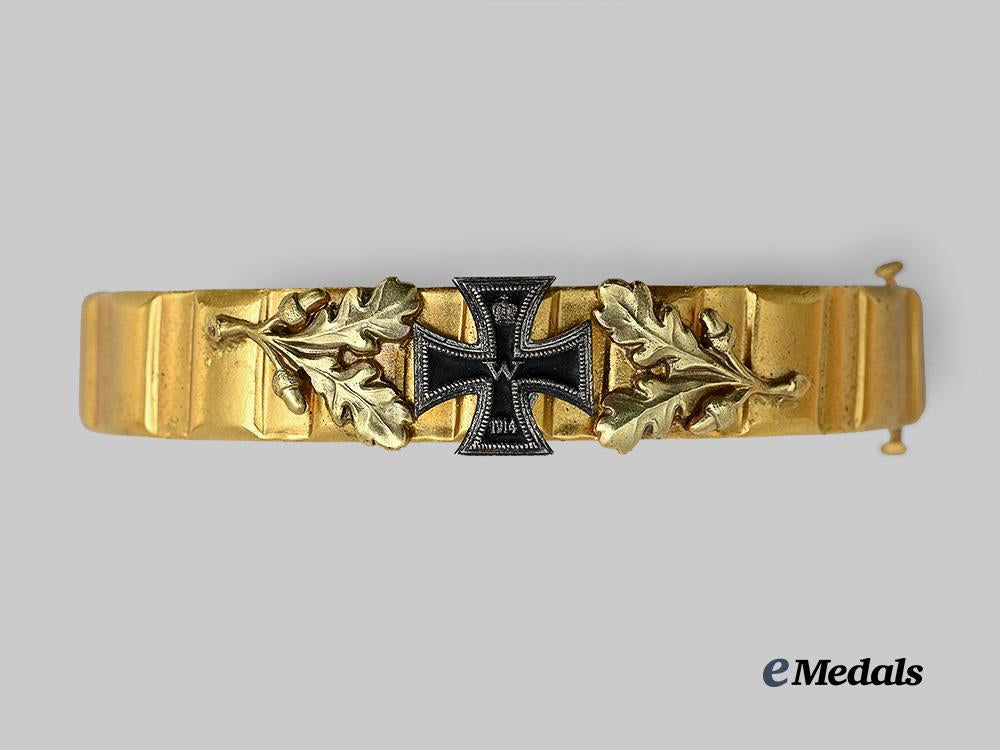 germany,_imperial._a_first_world_war_patriotic_bracelet_e_medals__g63113_3