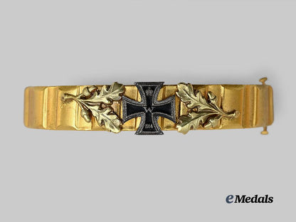 germany,_imperial._a_first_world_war_patriotic_bracelet_e_medals__g63113_3