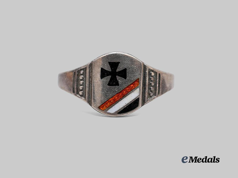 germany,_imperial._a_first_world_war_patriotic_ring_in_silver_e_medals__g63118_2