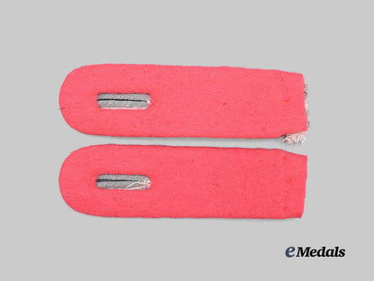 germany,_heer._a_set_of_panzer_troops_leutnant_shoulder_boards_e_medals__g63124_3