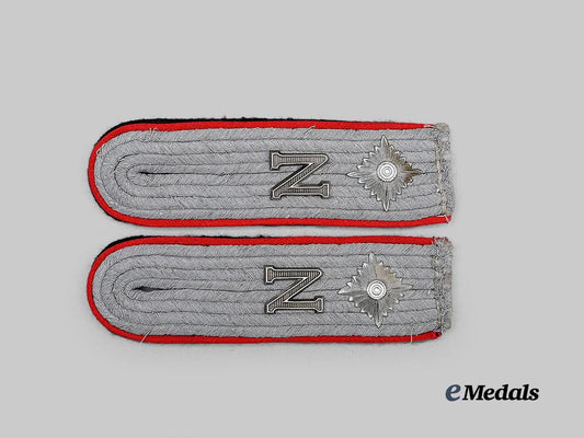 germany,_s_s._a_rare_set_of_shoulder_boards_for_an_s_s-_obersturmführer_of11th_s_s_volunteer_panzergrenadier_division_nordland_e_medals__g63126_2
