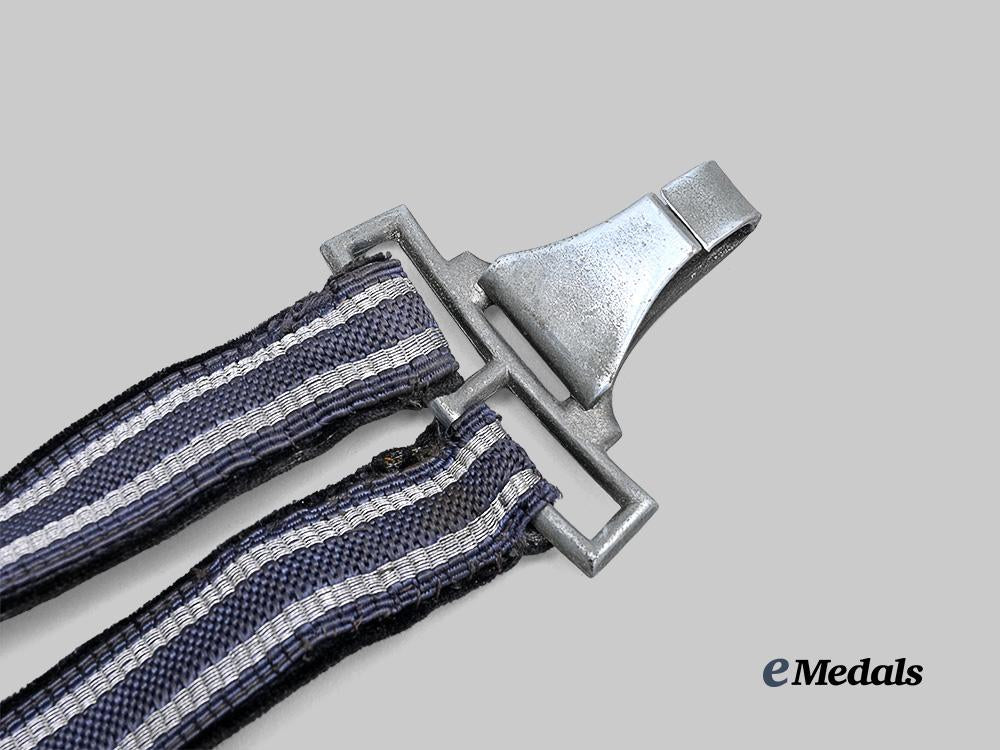 germany,_luftwaffe._an_officer’s_dagger_hanger_e_medals__g63142_4