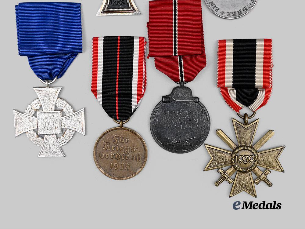 germany,_third_reich._a_mixed_lot_of_awards_for_military_and_civil_service_e_medals__g63147_6