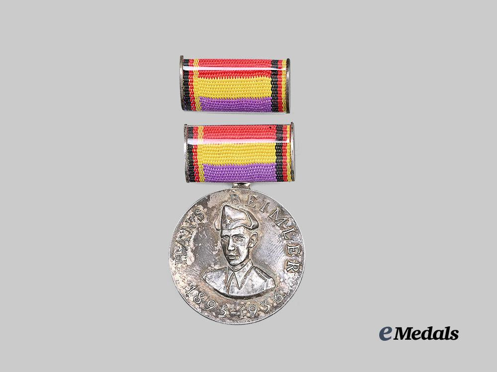 germany,_d_d_r._a_hans_beimler_medal,_with_case_and_ribbon_bar_e_medals__g63163_5