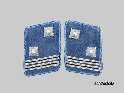 germany,_s_a._a_set_of_haupttruppführer_collar_tabs_e_medals__g63171_2