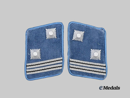 germany,_s_a._a_set_of_haupttruppführer_collar_tabs_e_medals__g63171_2