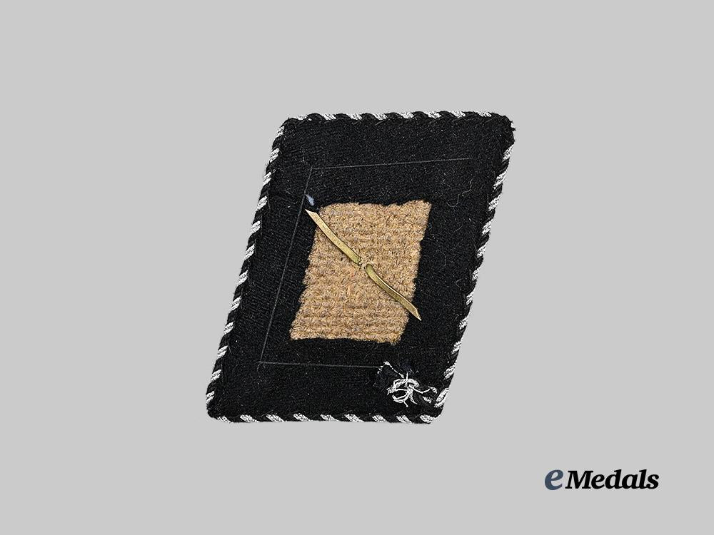 germany,_s_s._a_mint_s_s-_unterscharführer_collar_tab_e_medals__g63172_3