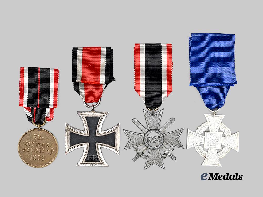 germany,_third_reich._a_mixed_lot_of_awards_for_military_and_civil_service_e_medals__g63181_5