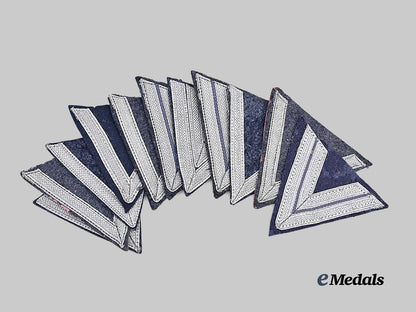 germany,_luftwaffe._a_lot_of_sleeve_insignia_for_gefreiter_and_obergefreiter_ranks_e_medals__g63186_2