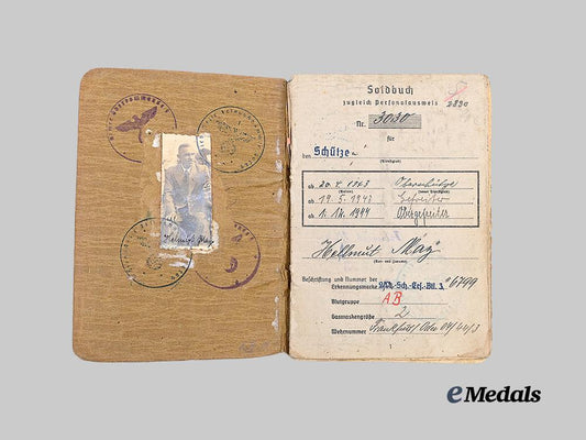 germany,_heer._a_soldbuch_to_hellmuth_may,_territorial_army_e_medals__g63191_3