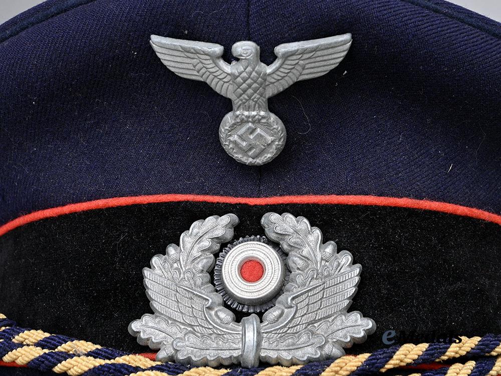 germany,_third_reich._a_reichsbahn_official’s_visor_cap,_by_carl_iske_e_medals__g63199_11