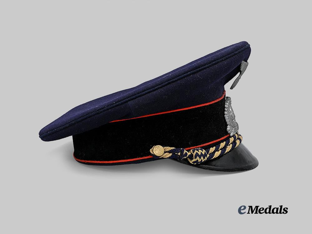 germany,_third_reich._a_reichsbahn_official’s_visor_cap,_by_carl_iske_e_medals__g63199_6