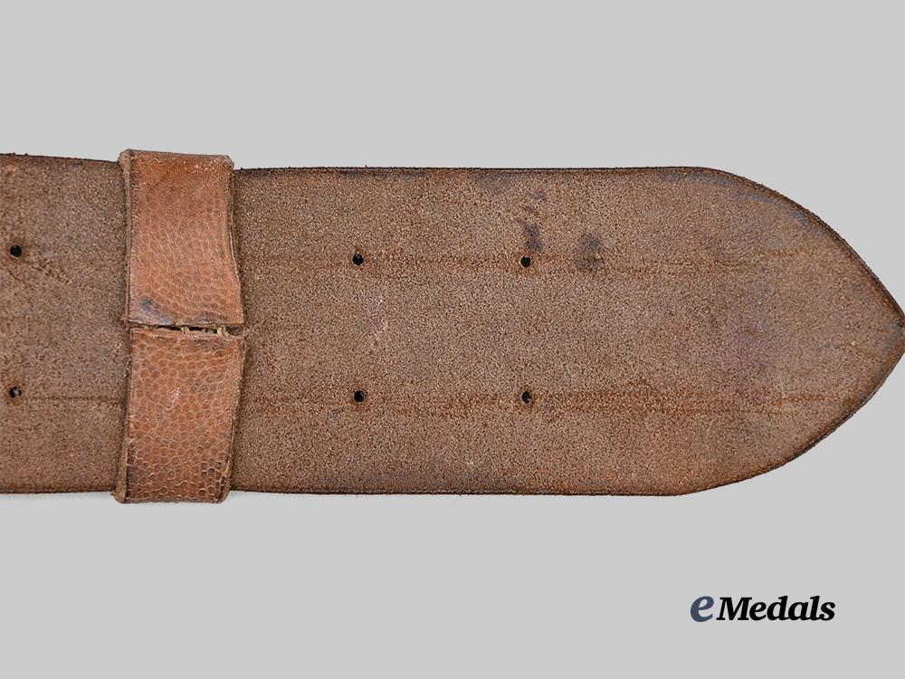 germany,_heer._an_officer’s_open-_claw_belt_and_buckle_e_medals__g63211_8