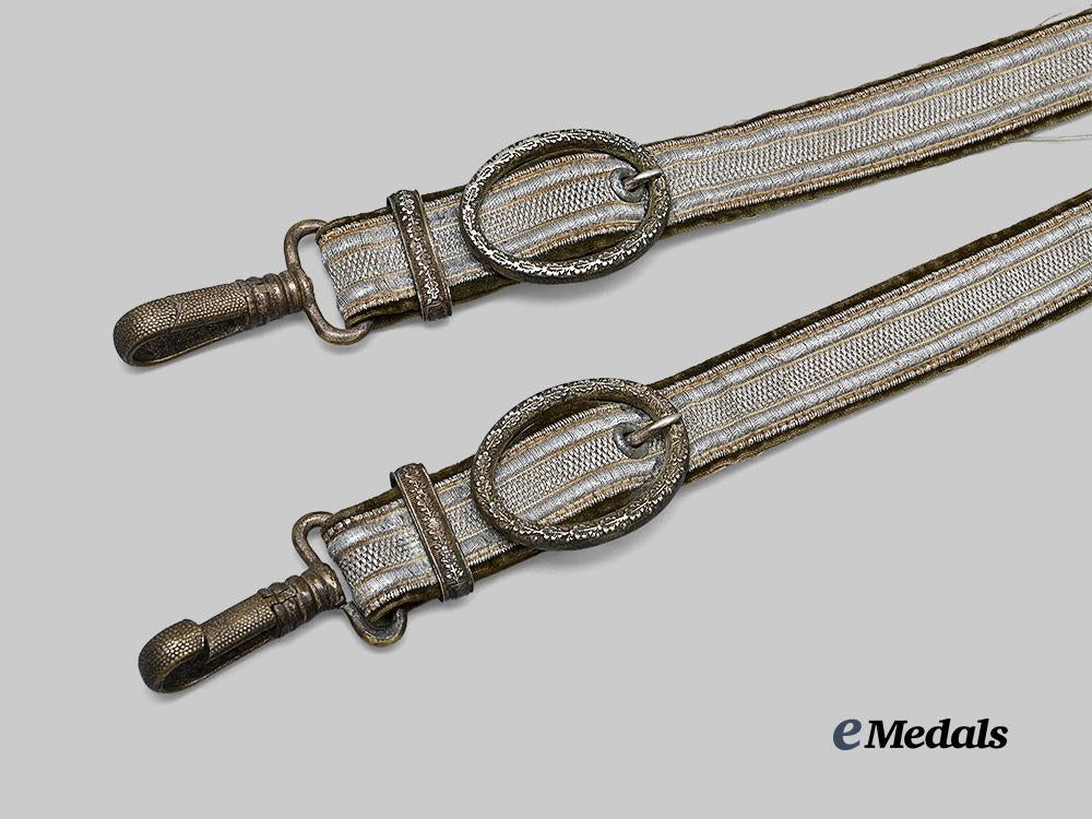 germany,_heer._an_officer’s_dagger_hanger_e_medals__g63212_3