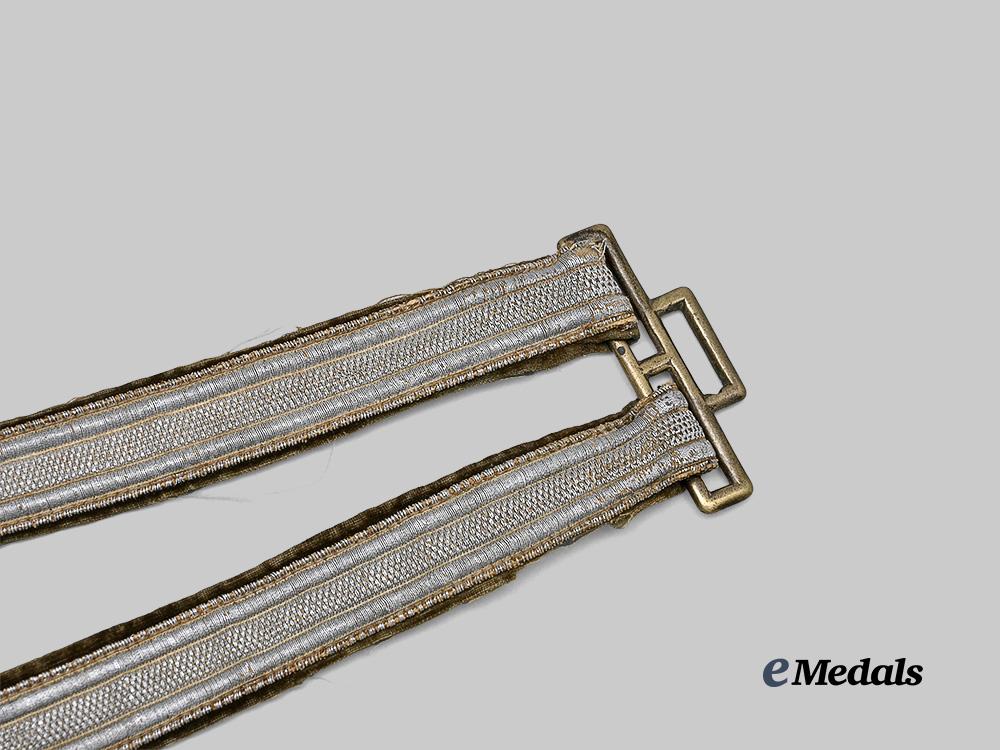 germany,_heer._an_officer’s_dagger_hanger_e_medals__g63212_4
