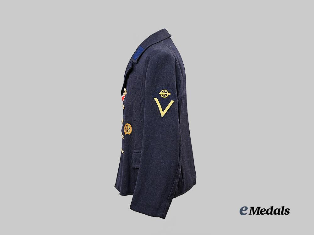 germany,_kriegsmarine._a_dark_blue_service_jacket_for_a_torpedo_mechanic_gefreiter_e_medals__g63219_6